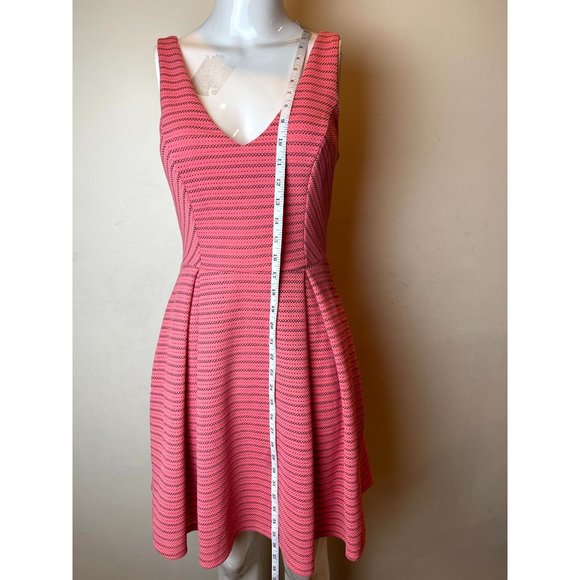 Soprano Womens Striped Fit & Flare Skarter Dress Backless Back Zip Pink SZ Small - Picture 3 of 6